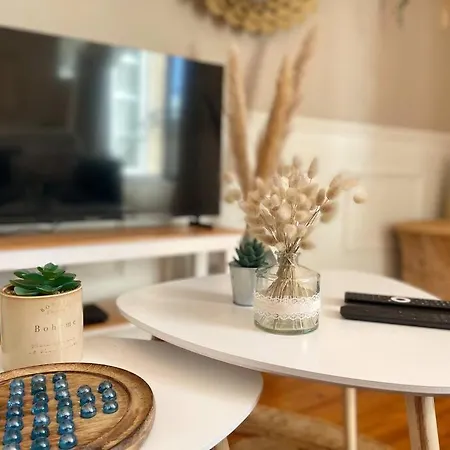 La Bellevue X Parking By Melrose Bayeux