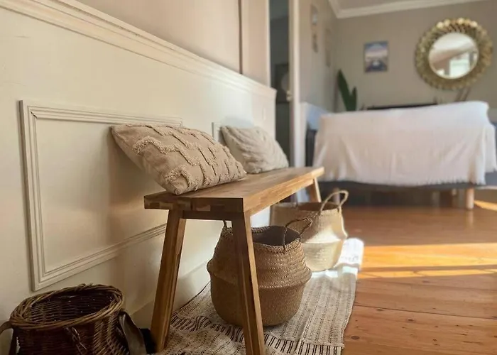 La Bellevue X Parking By Melrose