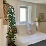 La Bellevue X Parking By Melrose Apartment