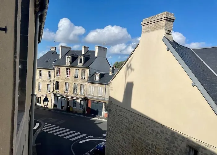 La Bellevue X Parking By Melrose *