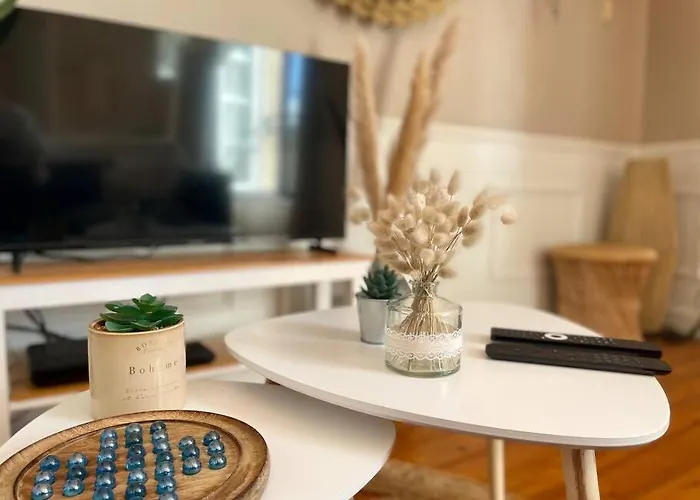 La Bellevue X Parking By Melrose Bayeux