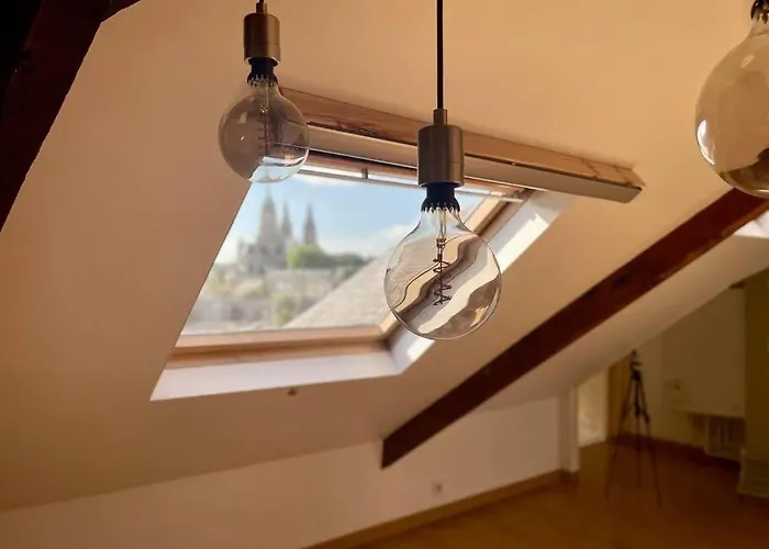 La Bellevue X Parking By Melrose * Bayeux